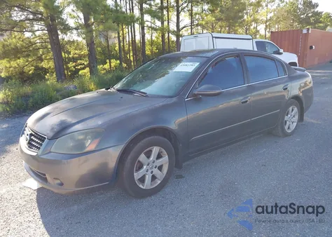 2005 Nissan Altima 2.5 S z USA, uszkodzony, nr VIN 1N4AL11D15C351465